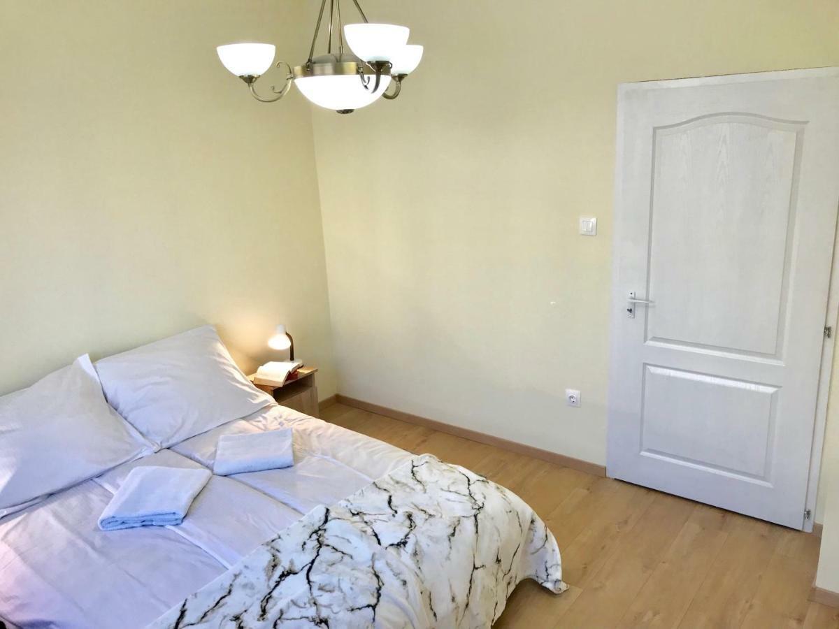 Ella Apartman Debrecen Exterior foto
