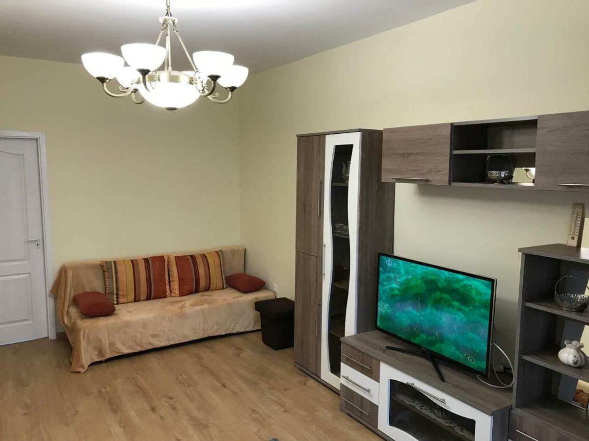 Ella Apartman Debrecen Exterior foto